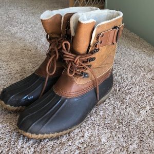 Esprit Duck Boots